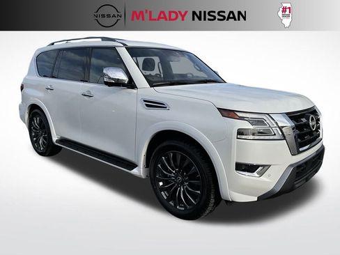 Used 2024 Nissan Armada Platinum w/ Captain's Chairs Package image 4