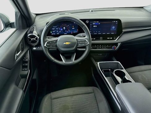Used 2025 Chevrolet Equinox LT AWD/4WD image 26