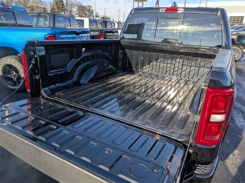 New 2026 RAM 1500 4x4 Crew Cab image 25