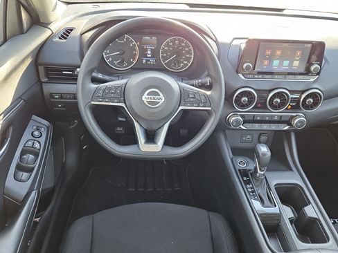 Used 2022 Nissan Sentra S image 5