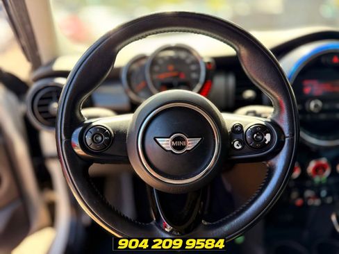 Used 2015 MINI Cooper 4-Door Hardtop FWD image 12