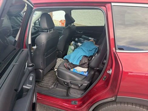 Used 2023 Subaru Ascent Limited w/ Technology Package image 9