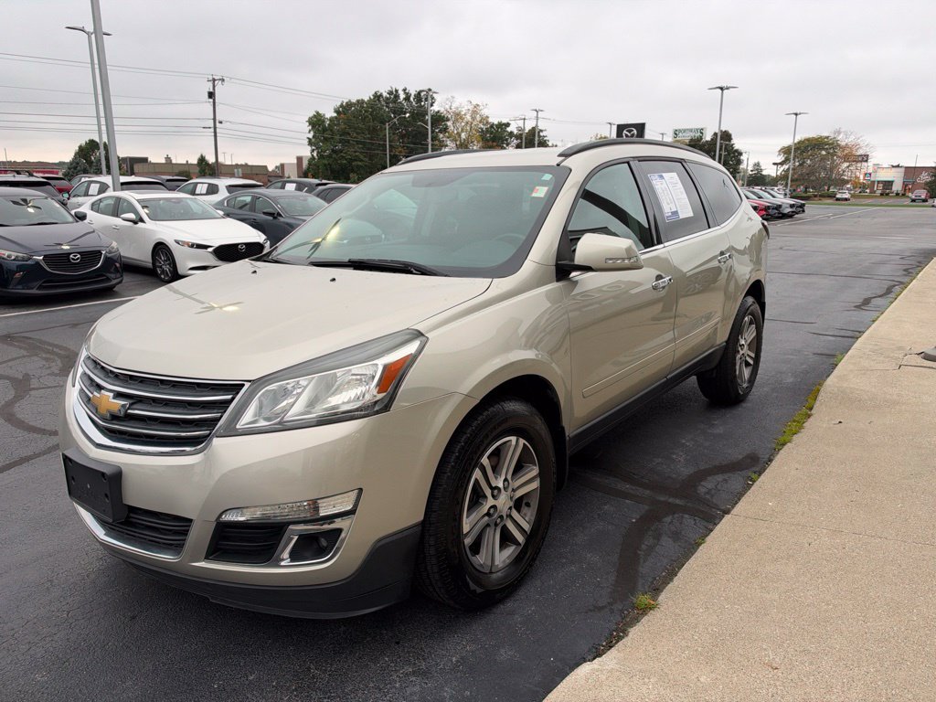 Used 2017 Chevrolet Traverse LT FWD image 7