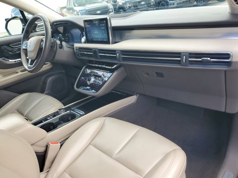 Used 2021 Lincoln Corsair FWD image 18