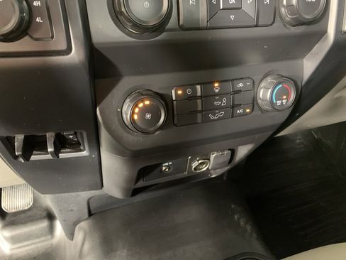 Used 2018 Ford F150 XL image 24