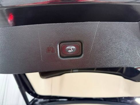 Used 2023 Lincoln Nautilus AWD w/ Premium Package image 10