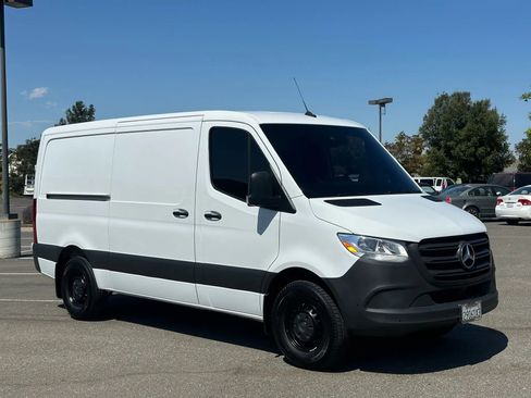 Used 2023 Mercedes-Benz Sprinter 1500 image 7