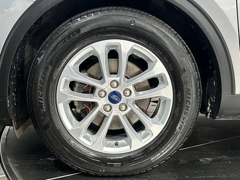 Used 2022 Ford Escape SE w/ Cold Weather Package FWD image 22