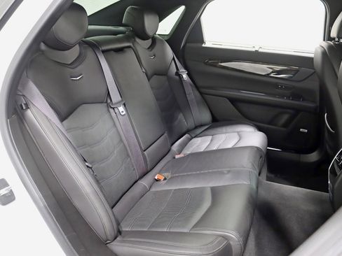 Used 2016 Cadillac CT6 Luxury image 28