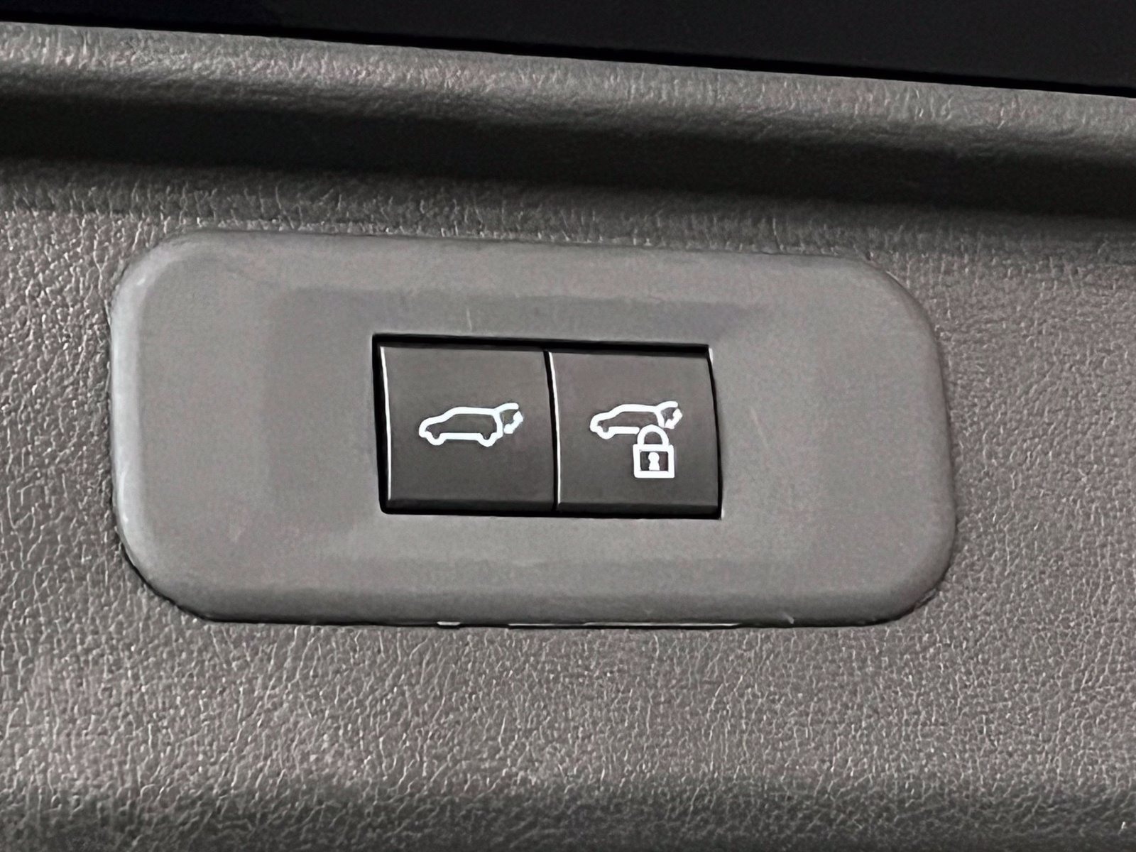 Used 2024 Toyota Grand Highlander AWD image 11