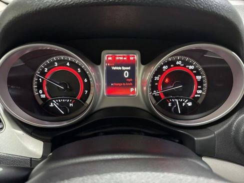 Used 2018 Dodge Journey SXT w/ Safe & Sound Group FWD image 15