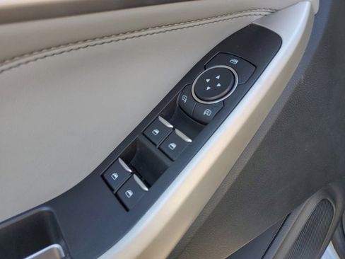 Certified 2022 Ford Explorer XLT w/ Equipment Group 202A image 16