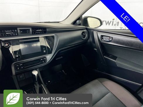 Used 2019 Toyota Corolla LE FWD image 25