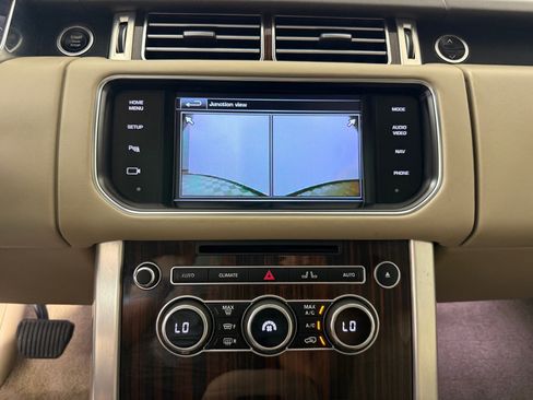 Used 2014 Land Rover Range Rover HSE AWD/4WD image 24