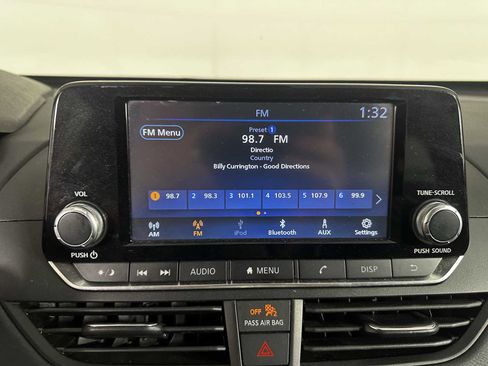 Used 2024 Nissan Altima 2.5 S image 17