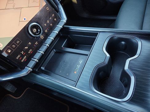 Used 2024 GMC Acadia AT4 w/ Luxury Package image 19