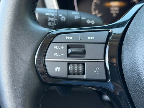 Used 2025 Honda Pilot EX-L image 34