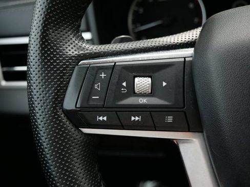 Used 2024 Mitsubishi Outlander SE AWD/4WD image 17
