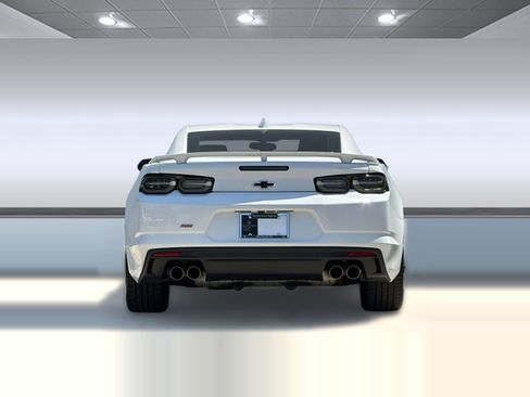 Used 2021 Chevrolet Camaro SS RWD image 10