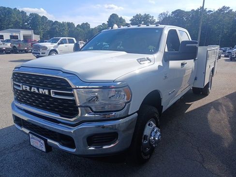 Used 2024 RAM 3500 SLT w/ Quick Order Package 2YG SLT image 10