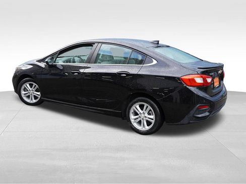 Certified 2017 Chevrolet Cruze LT w/ RS Package FWD image 8