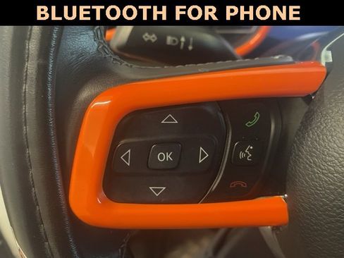 Used 2018 Jeep Wrangler Unlimited Sahara image 14