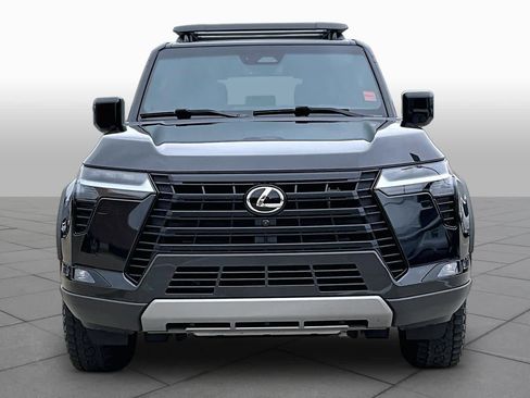 Used 2024 Lexus GX 550 AWD/4WD image 4