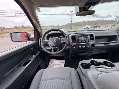 Used 2018 RAM 1500 Express w/ Express Value Package image 25