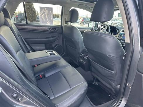 Used 2019 Subaru Outback 2.5i Limited w/ Popular Package #2 image 38