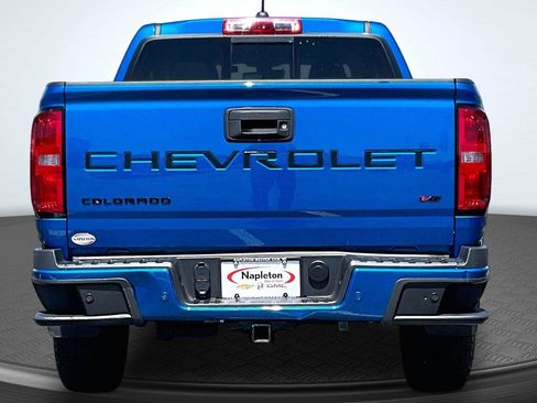 Used 2022 Chevrolet Colorado Z71 w/ Safety Package AWD/4WD image 4