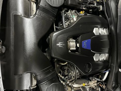 Used 2015 Maserati Ghibli S Q4 image 23