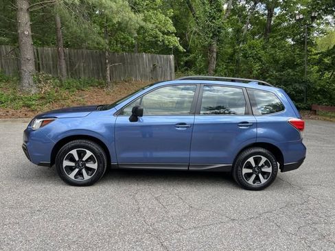 Used 2017 Subaru Forester 2.5i w/ Alloy Wheel Package AWD/4WD image 5