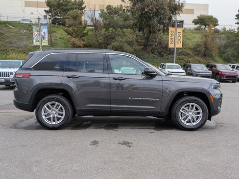 New 2026 Jeep Grand Cherokee Laredo X RWD image 8