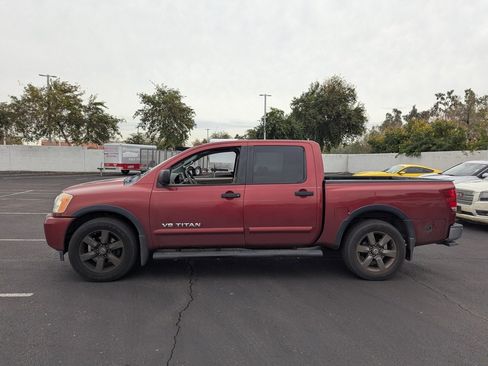 Used 2015 Nissan Titan SV w/ SV Value Truck Package image 3