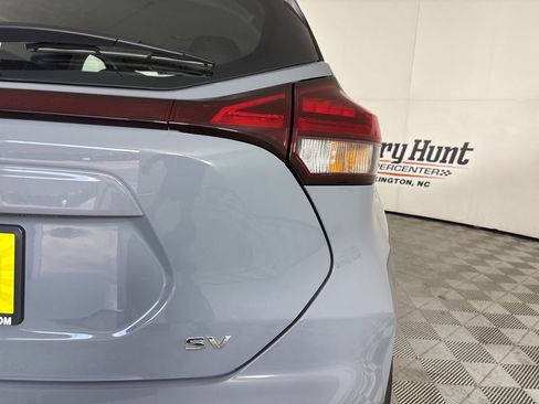 Used 2024 Nissan Kicks SV image 30