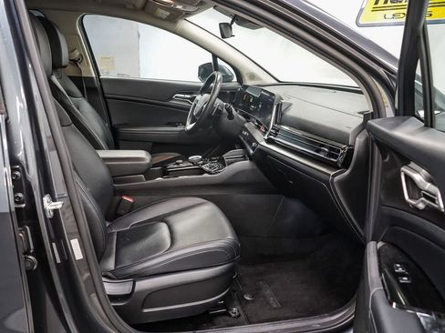 Used 2023 Kia Sportage EX image 16