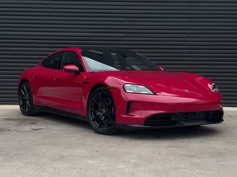 Certified 2025 Porsche Taycan GTS image 9