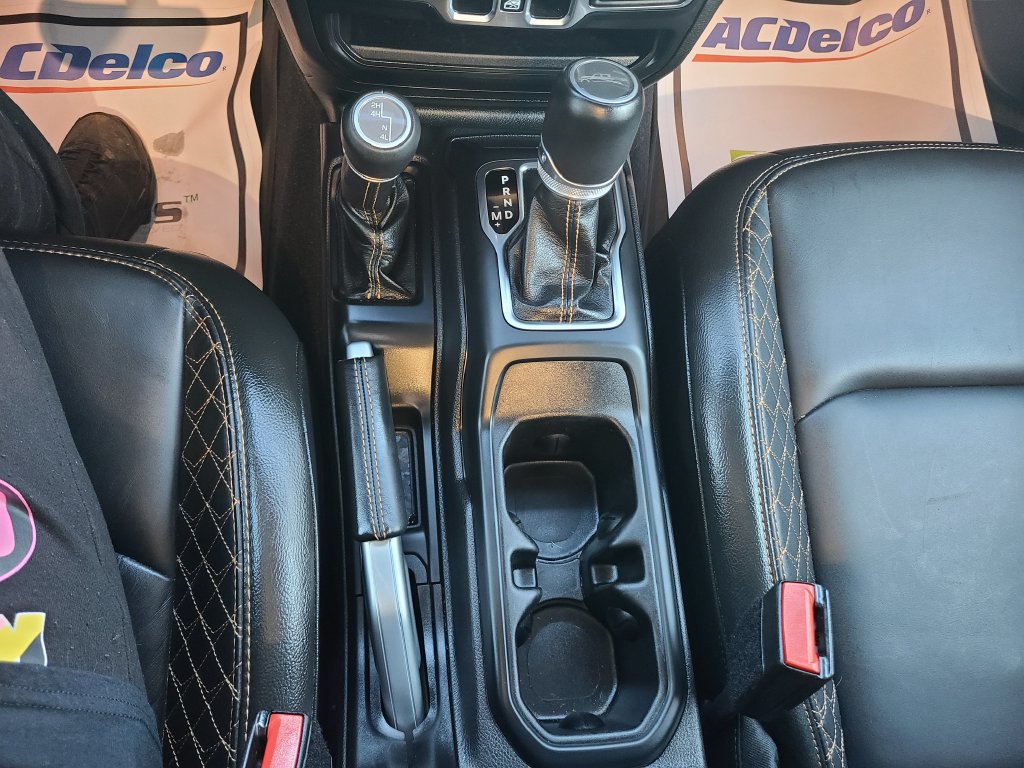Used 2022 Jeep Gladiator Overland AWD/4WD image 24