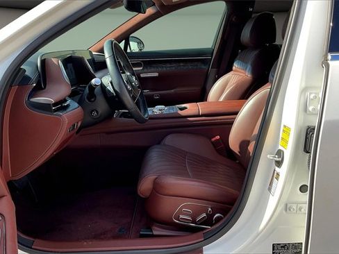 Used 2024 Genesis G90 3.5T image 23
