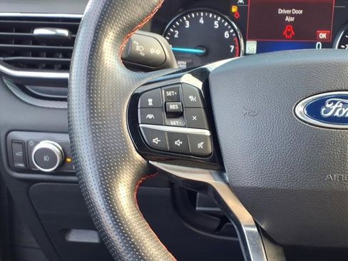 Used 2022 Ford Explorer ST-Line w/ Class IV Trailer Tow Package image 17