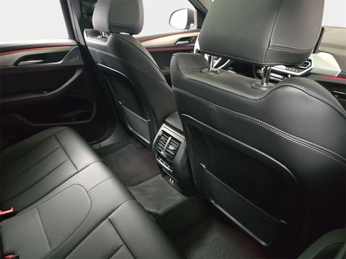 Used 2025 BMW X4 xDrive30i image 14