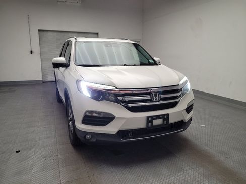 Used 2018 Honda Pilot Touring image 14