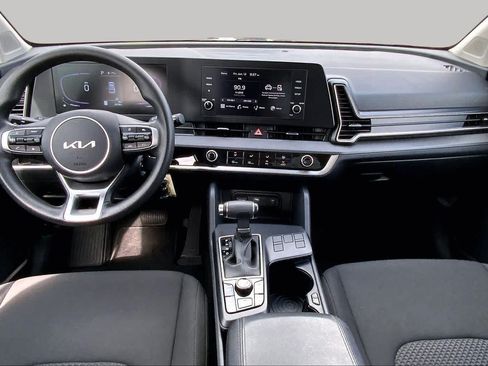 Used 2025 Kia Sportage LX FWD image 16