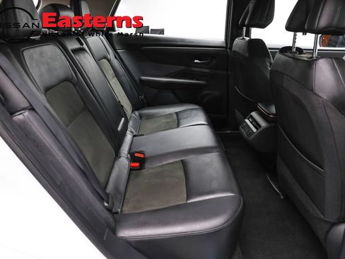 Used 2024 Nissan Ariya AWD image 23