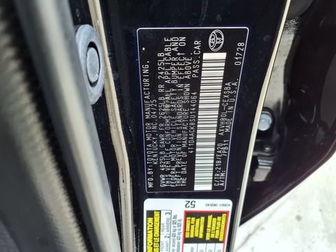 Used 2025 Toyota Camry SE FWD image 33