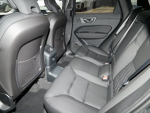 New 2026 Volvo XC60 T8 Plus w/ Protection Package Premier AWD/4WD image 19