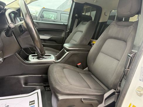 Used 2022 Chevrolet Colorado LT w/ Fleet Safety Package AWD/4WD image 17