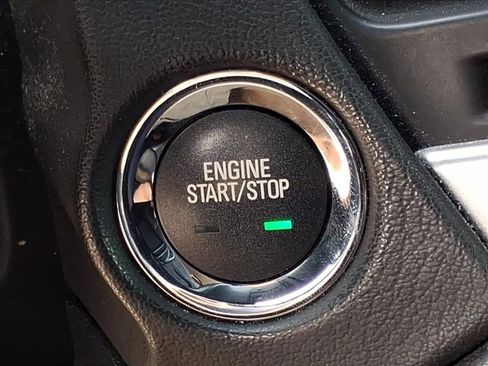 Used 2019 Chevrolet Suburban Premier image 28