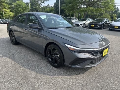 New 2026 Hyundai Elantra Sport FWD image 9