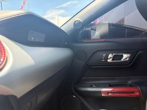 Used 2017 Ford Mustang GT Premium RWD image 15